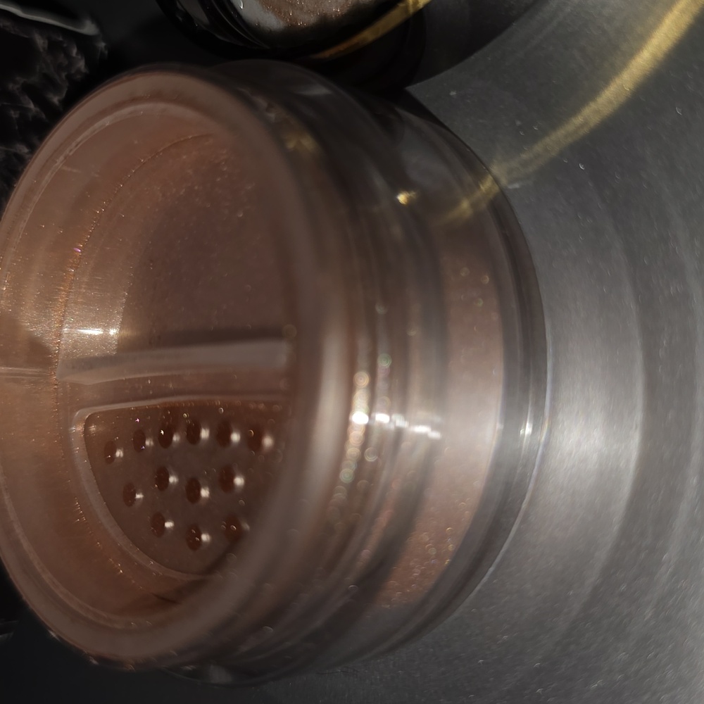 🆕️Artist Couture Diamond Glow Powder-SUGAR DADDY - Picture 8 of 8